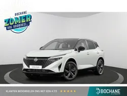 Two tone pearl white / dak carbon black (wit metallic) Nieuw 2025 Nissan Qashqai Tekna+ SUV | € 43.420 (Goede deal)