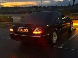 Zwart Gebruikt 2006 Mercedes E320 Avantgarde Sedan | € 11.000