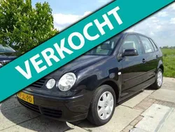 Zwart Gebruikt 2002 VW Polo Highline Hatchback | € 2.499 (Iets duurder)