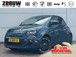 Groen, metallic lak Gebruikt 2023 Fiat 500e Comfort Hatchback | € 22.450 (Iets duurder)