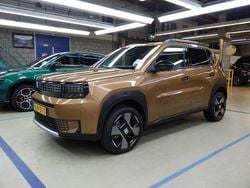 Bruin Nieuw 2025 Fiat Grande Panda La Prima SUV | € 26.895 (Goede deal)