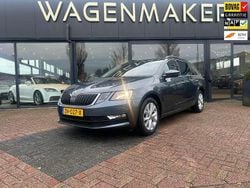 Grijs (metallic) Gebruikt 2019 Skoda Octavia Clever Stationwagen | € 13.250 (Eerlijke prijs)
