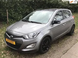 Grijs Gebruikt 2013 Hyundai i20 Hatchback | € 5.950 (Eerlijke prijs)