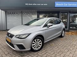 Grijs Gebruikt 2023 Seat Ibiza Business Hatchback | € 16.950 (Goede deal)