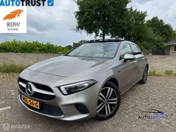 Grijs Gebruikt 2020 Mercedes A250 Premium Plus Hatchback | € 26.495 (Goede deal)