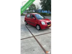 Rood Gebruikt 2005 Kia Picanto Hatchback | € 750 (Eerlijke prijs)