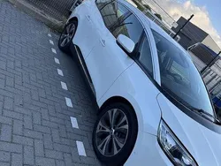 Wit Gebruikt 2017 Renault Scénic IV Intens MPV | € 12.000 (Eerlijke prijs)