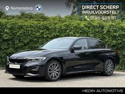 Zwart Gebruikt 2021 BMW 330e M Sport Sedan | € 36.895 (Eerlijke prijs)