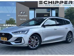 Grijs Gebruikt 2022 Ford Focus ST-Line X Stationwagen | € 19.900 (Goede deal)