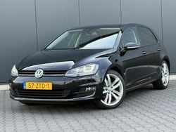 Zwart, metallic lak Gebruikt 2013 VW Golf VII Highline Hatchback | € 8.990 (Eerlijke prijs)