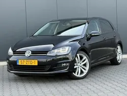 Zwart, metallic lak Gebruikt 2013 VW Golf VII Highline Hatchback | € 8.995 (Eerlijke prijs)