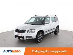 Grijs (metallic) Gebruikt 2015 Skoda Yeti Outdoor Ambition SUV | € 9.449