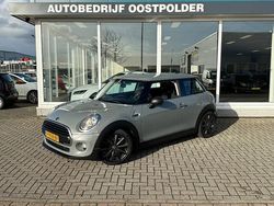 Grijs Gebruikt 2017 Mini ONE Business Hatchback | € 10.950 (Eerlijke prijs)