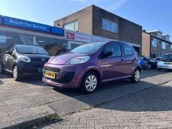 Paars Gebruikt 2014 Peugeot 107 Hatchback | € 4.995 (Eerlijke prijs)