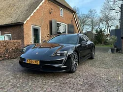Zwart Gebruikt 2022 Porsche Taycan Performance Package Sedan | € 59.995 (Super prijs)