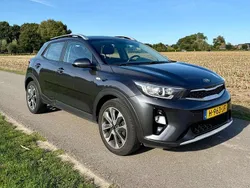 Grijs Gebruikt 2020 Kia Stonic SUV | € 11.800 (Eerlijke prijs)