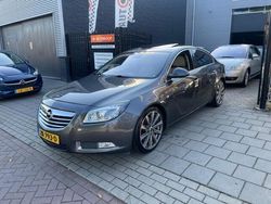 Grijs, metallic lak Gebruikt 2008 Opel Insignia Sport Hatchback | € 7.999 (Eerlijke prijs)