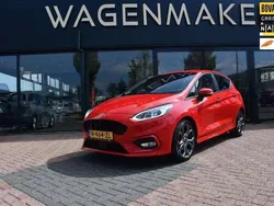 Rood, metallic lak Gebruikt 2018 Ford Fiesta Vignale Hatchback | € 9.950 (Eerlijke prijs)