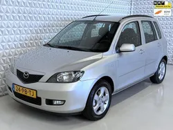 Grijs Gebruikt 2004 Mazda 2 Sportive MPV | € 1.499 (Eerlijke prijs)