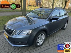 Grijs, metallic lak Gebruikt 2018 Skoda Octavia Business Line Stationwagen | € 10.400 (Goede deal)