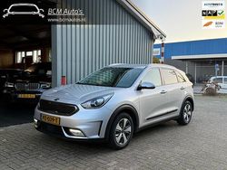 Grijs (metallic) Gebruikt 2017 Kia Niro SUV | € 12.900 (Eerlijke prijs)