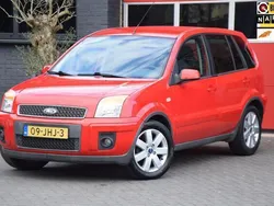 Rood Gebruikt 2009 Ford Fusion Futura MPV | € 3.995 (Iets duurder)