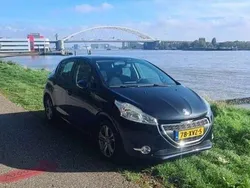 Zwart Gebruikt 2012 Peugeot 208 Active Hatchback | € 6.100 (Eerlijke prijs)