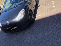 Zwart Gebruikt 2009 Renault Twingo Authentique Hatchback | € 1.950 (Eerlijke prijs)