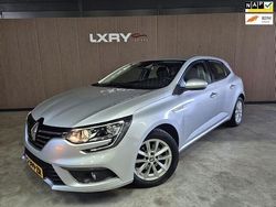 Grijs Gebruikt 2016 Renault Mégane IV Zen Hatchback | € 9.750 (Eerlijke prijs)