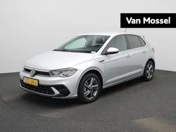 Grijs Gebruikt 2024 VW Polo R-line Hatchback | € 28.400 (Duur)
