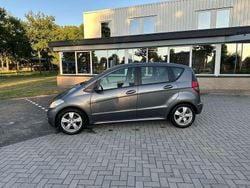 Grijs Gebruikt 2010 Mercedes A180 Stationwagen | € 2.750 (Eerlijke prijs)