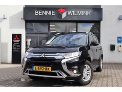 Zwart Gebruikt 2021 Mitsubishi Outlander SUV | € 21.995