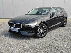 Zwart Gebruikt 2020 Volvo V60 Momentum Stationwagen | € 36.500 (Eerlijke prijs)