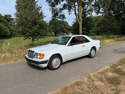 Wit Gebruikt 1988 Mercedes 230 Coupé | € 6.950