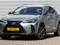 Grijs Gebruikt 2024 Lexus UX 250h President Line SUV | € 41.845 (Goede deal)