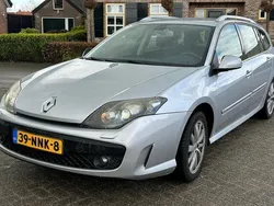 Grijs, metallic lak Gebruikt 2010 Renault Laguna III Stationwagen | € 3.999 (Duur)