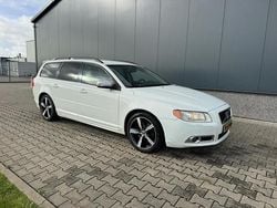Wit Gebruikt 2010 Volvo V70 R-Design Stationwagen | € 10.450 (Goede deal)