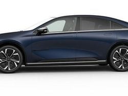 Blauw Nieuw 2025 Mazda 6e Takumi-Line Hatchback | € 49.590 (Iets duurder)