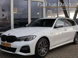 Wit Gebruikt 2021 BMW 330e M Sport Stationwagen | € 31.440 (Super prijs)