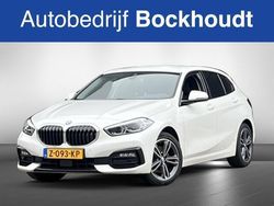 Wit Gebruikt 2022 BMW 118 Hatchback | € 26.900 (Eerlijke prijs)