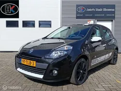 Zwart, metallic lak Gebruikt 2012 Renault Clio R.S. Hatchback | € 5.950 (Iets duurder)