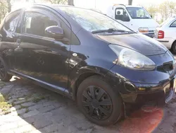 Zwart Gebruikt 2009 Toyota Aygo Hatchback | € 1.995 (Eerlijke prijs)