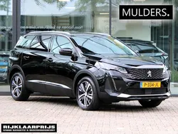 Zwart, metallic lak Gebruikt 2022 Peugeot 5008 Allure MPV | € 28.937 (Iets duurder)