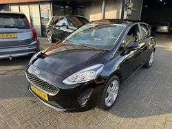 Zwart Gebruikt 2017 Ford Fiesta Trend Hatchback | € 6.395 (Eerlijke prijs)