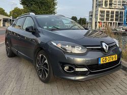 Grijs Gebruikt 2015 Renault Mégane III Bose Edition Hatchback | € 6.495 (Eerlijke prijs)