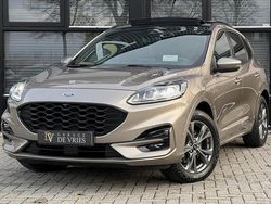 Goud (metallic) Gebruikt 2021 Ford Kuga ST-Line X SUV | € 25.900 (Eerlijke prijs)