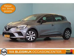 Grijs Gebruikt 2023 Renault Clio V Equilibre Hatchback | € 15.899 (Eerlijke prijs)