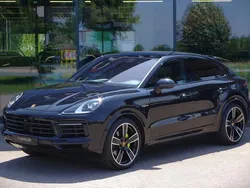 Zwart Gebruikt 2023 Porsche Cayenne Platinum Edition SUV | € 101.950 (Eerlijke prijs)