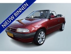 Rood Gebruikt 1993 Opel Astra Cabriolet | € 2.950