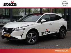 Pearl white premium (wit metallic) Gebruikt 2023 Nissan Qashqai N-Connecta SUV | € 28.949 (Eerlijke prijs)
